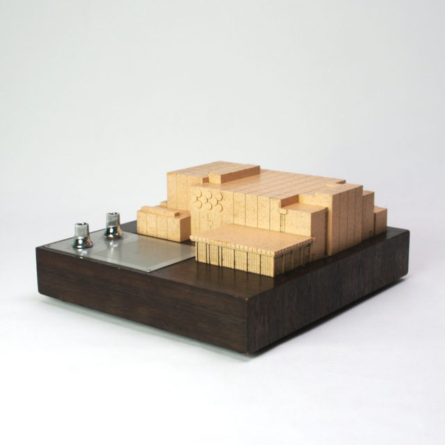 佐藤武夫/山下寿郎 他設計 ’73年 NHKホール落成記念7石ラジオ付模型