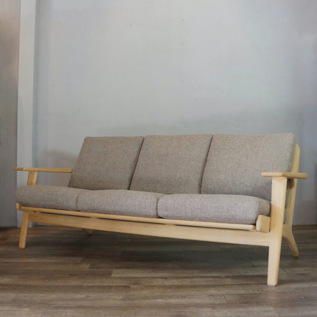 Denmark “Hans J.Wegner” GETAMA GE290 3-Seater Sofa