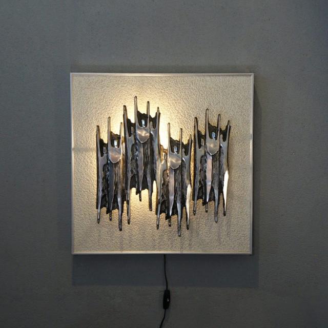 Abstract Metal Sculpture Wall Art Lamp