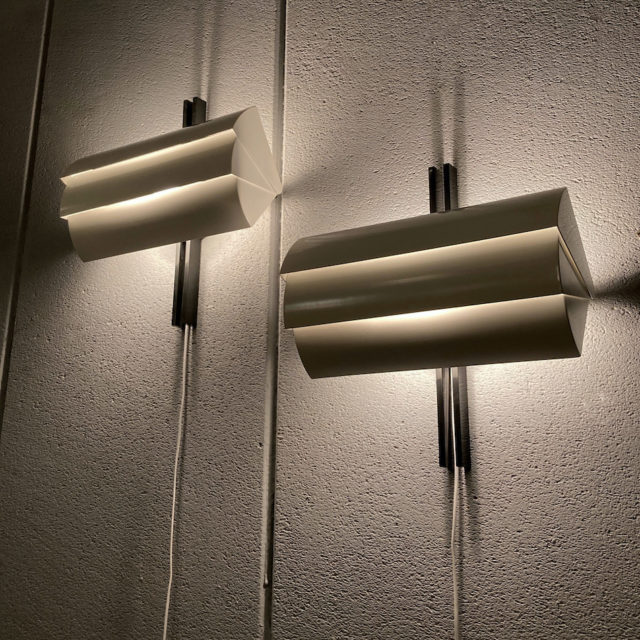 1986 “Ernesto Gismondi” Design “STRIA” Wall Lamp for “Artemide”