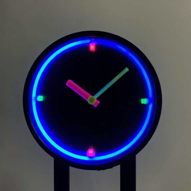 80’s Cafe-Bar Style / Postmodern Design Neon Clock