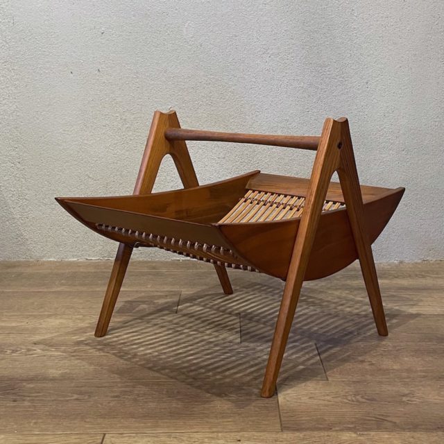 60’s マルニ木工 籐工芸マガジンバスケット