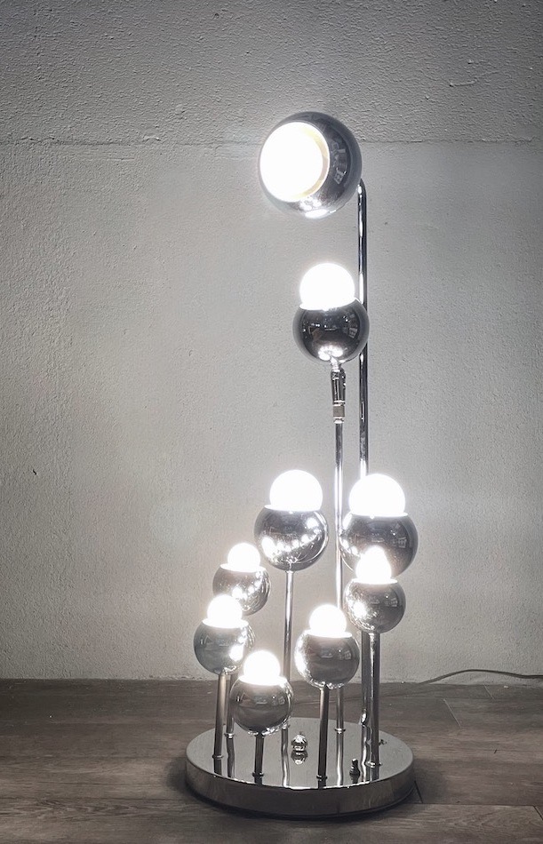 60’s U.S.A Space Age Atomic Design 9 Chrome Sphere Lamp