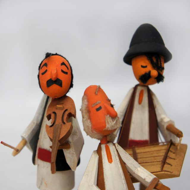 România “SCM ARTA LEMNULUI” Vintage Dolls